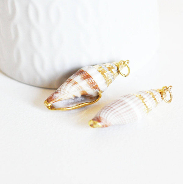 EP Pendentif coquillage beige spirale doré, pendentif doré,Pendentif coquillage bijoux,coquillage bijou,coquillage or,38mm, x1,G2665