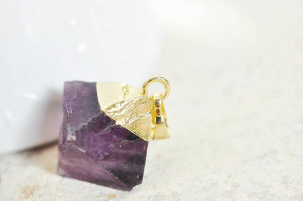 EP Pendentif fluorite,fluorite naturel, pierre brute, création bijoux, pendentif doré, creation bijoux, pierre naturelle, x1,G1516