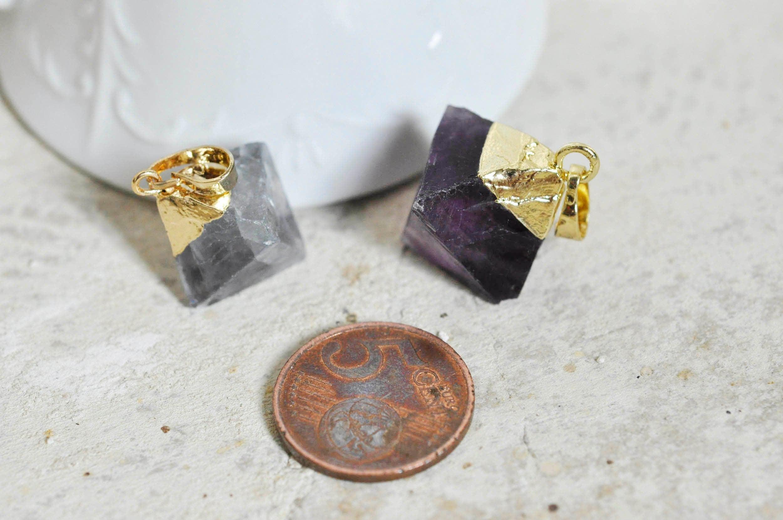 EP Pendentif fluorite,fluorite naturel, pierre brute, création bijoux, pendentif doré, creation bijoux, pierre naturelle, x1,G1516