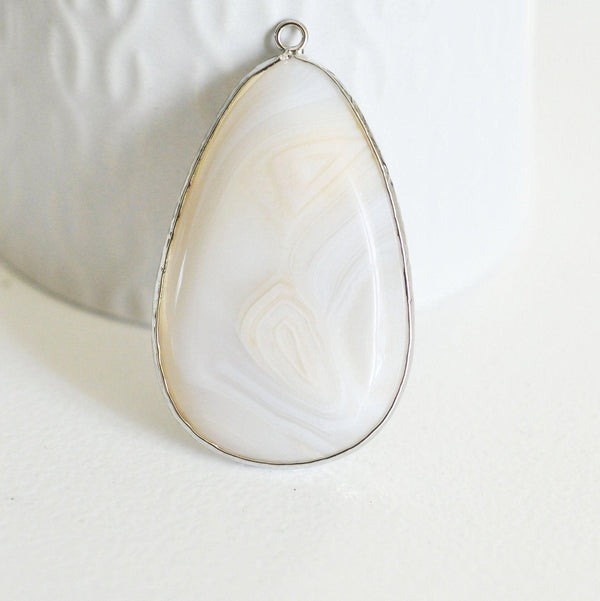 EP Pendentif goutte agate grise support argenté,pendentif bijoux, pendentif agate,pendentif pierre, agate naturelle,agate grise,53mm,G3006