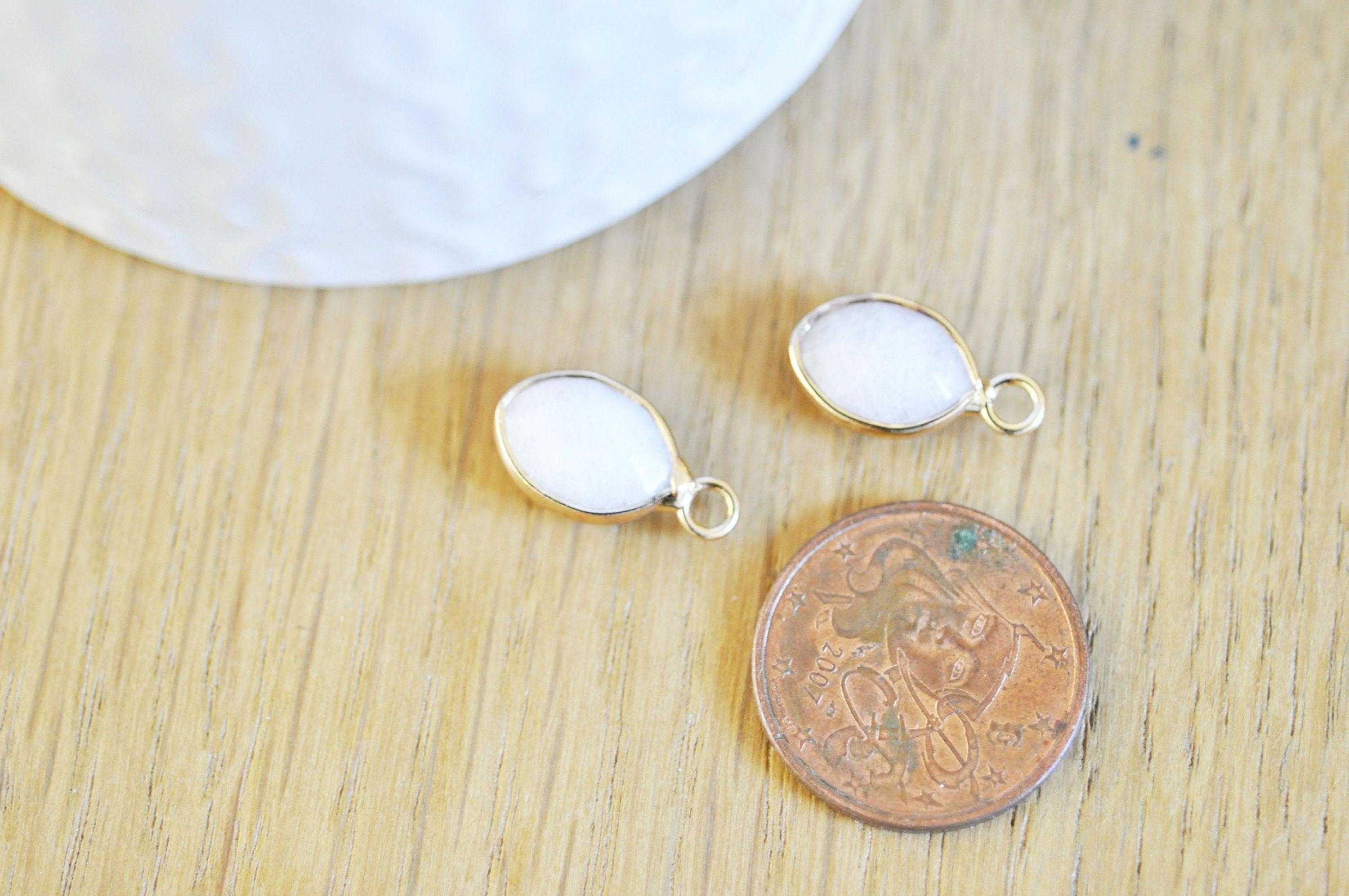EP-Pendentif goutte jade blanc facettes,pendentif pierre,bijou pierre,pendentif pierre,jade blanc naturel,17mm, x1,G2790