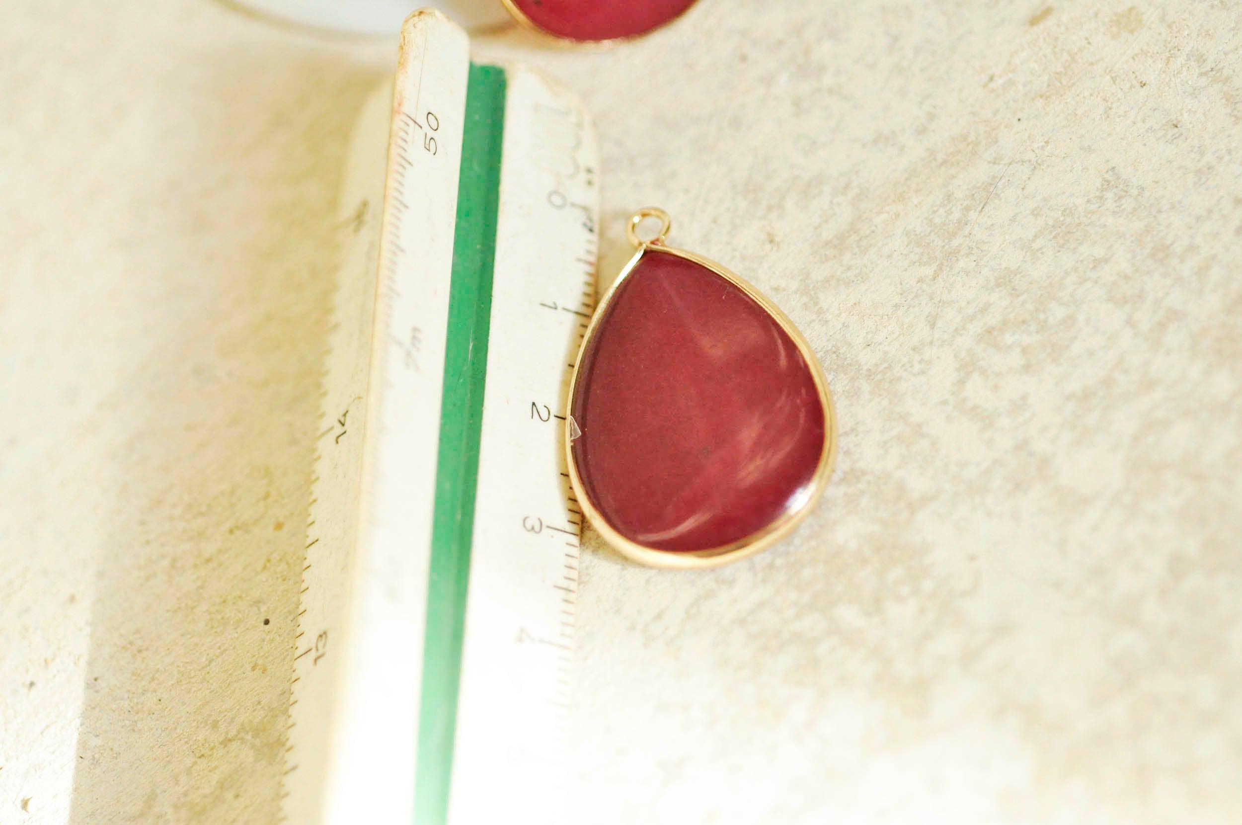 EP Pendentif goutte jade naturel bordeau doré 35mm G1349