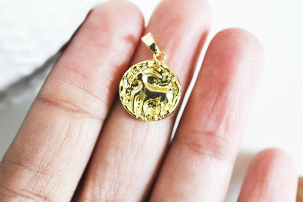 EP Pendentif médaille ronde capricorne laiton doré 18K 16.5mm, x1 (G5333)