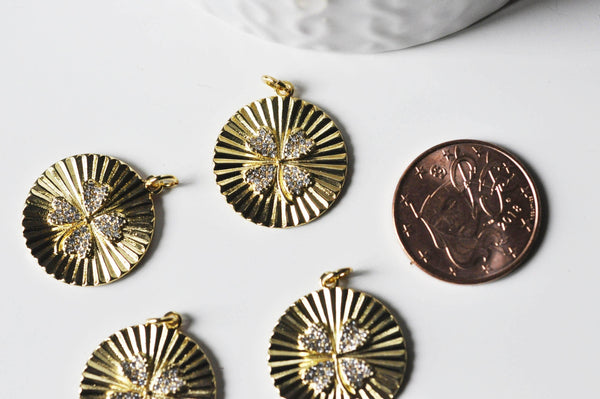 EP Pendentif médaille ronde trèfle quatre feuilles laiton doré 18K et zircons colorés,breloque laiton feuille, bijoux doré,21.5mm, x1 G4466