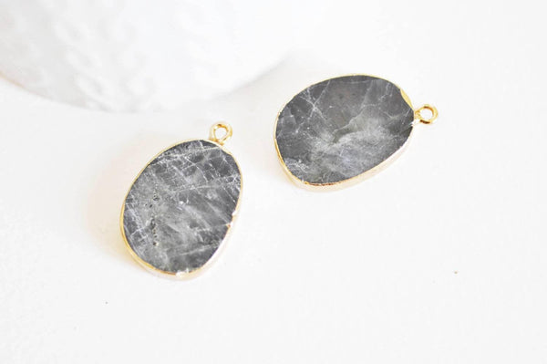 EP Pendentif ovale labradorite naturelle 28mm,x1 (G1136)