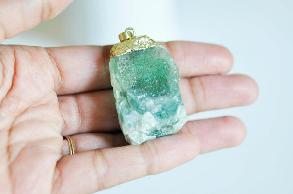 EP Pendentif quartz, fournitures créatives,quartz naturel pierre brute, création bijoux, pendentif doré, creation bijoux, pierre naturelle-G832