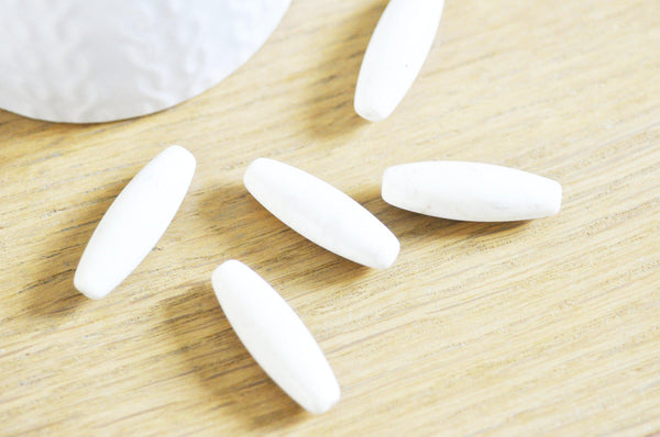 EP Perle longue ovale turquoise blanche, Une perle en turquoise naturelle pour la création bijoux pierre,le fil de 10 perles,30mm,G3209