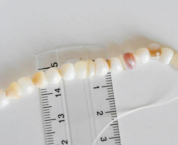 EP Perles coquillage beige nacre fil 145 perles - G531