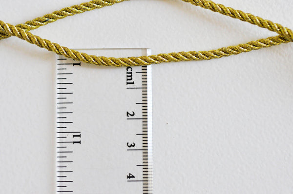 EP -cordon satiné dore 2-3mm, x 1 mètre-G1708