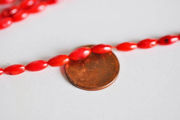 EP perles ovales corail naturel teinté rouge 4x8mm, perles coquillage fabrication bijoux, x1 fil de 39cm - G533