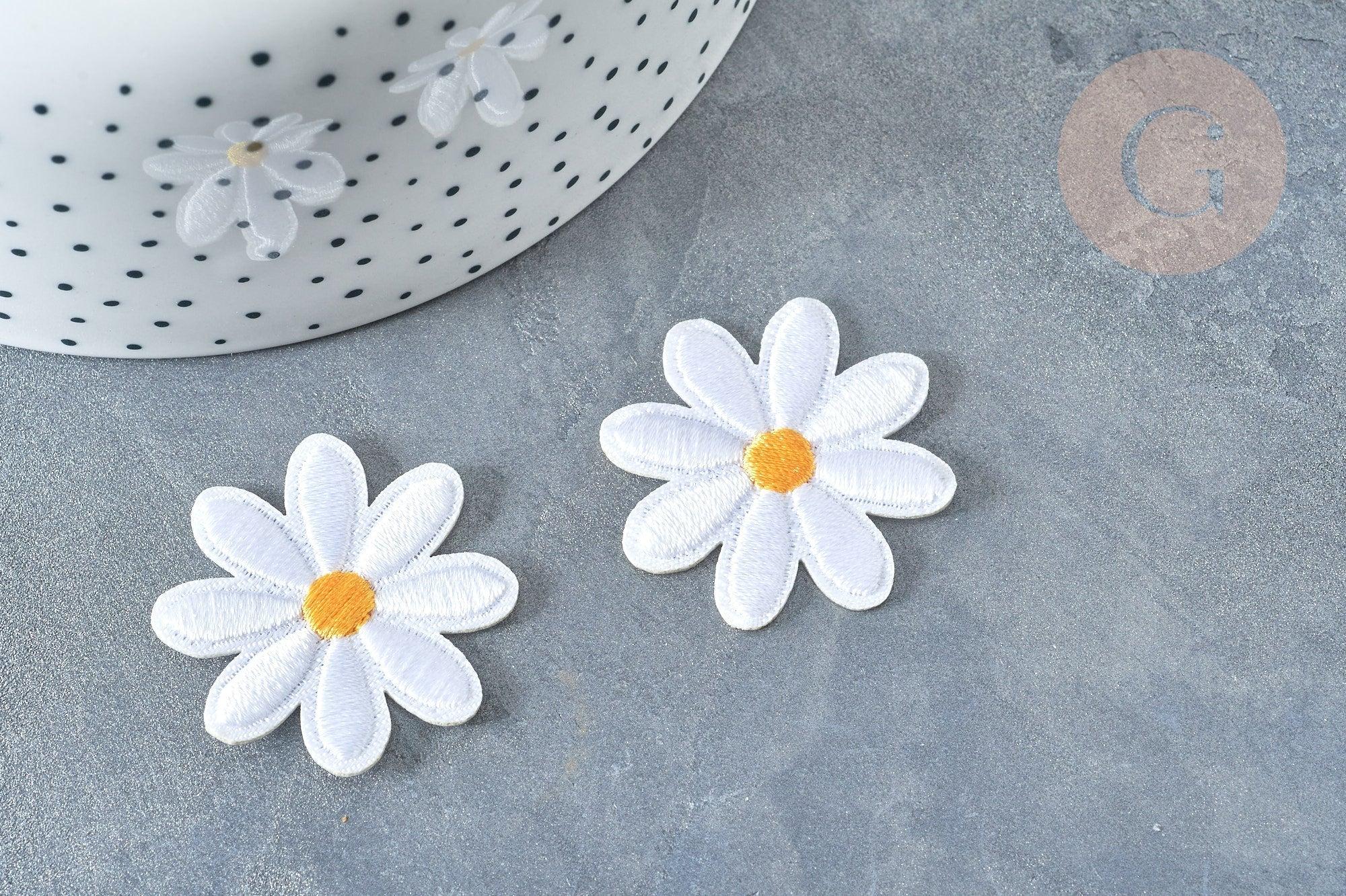 Ecusson brodé Marguerite blanche thermocollant 33mm, x2 (G7787)