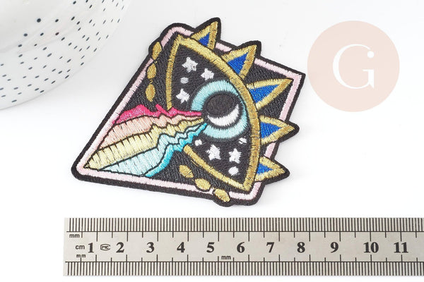 Ecusson brodé à repasser triangle oeil 86mm customisation vêtement, écusson thermocollant,patch écusson brodé, x1 G2847