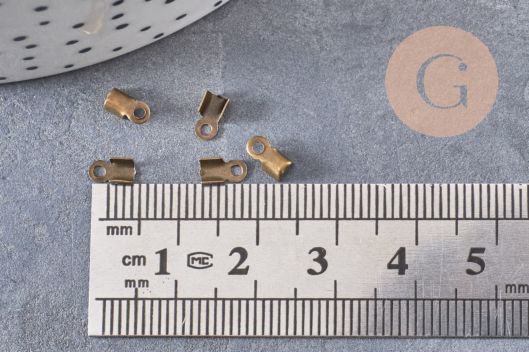 Embouts corde métal bronze à pincer 6mm, x100 (G2164)