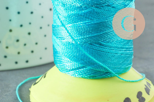 Fil bleu turquoise nylon pour broderie couture bijoux 0.8mm, x10 Mètres (G1655)