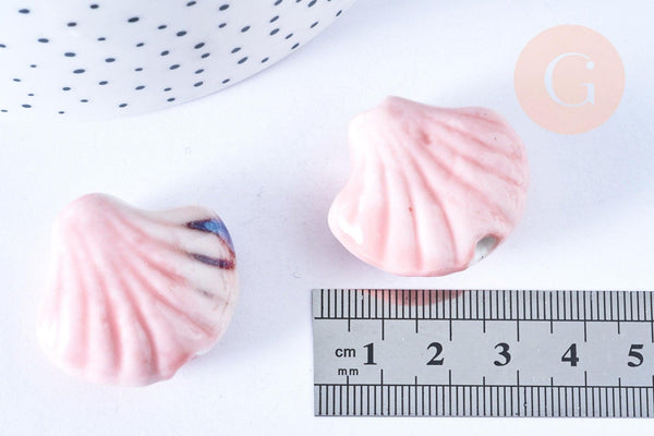 Grosse perle porcelaine rose coquillage 29-33mm, x2 (G5385)
