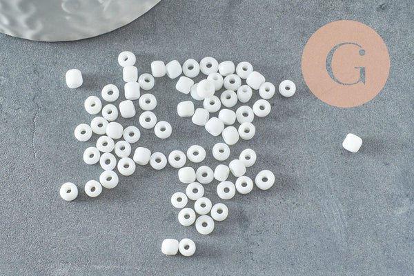 Grosses perles rocaille blanc 4mm, x 10Gr (G3819)
