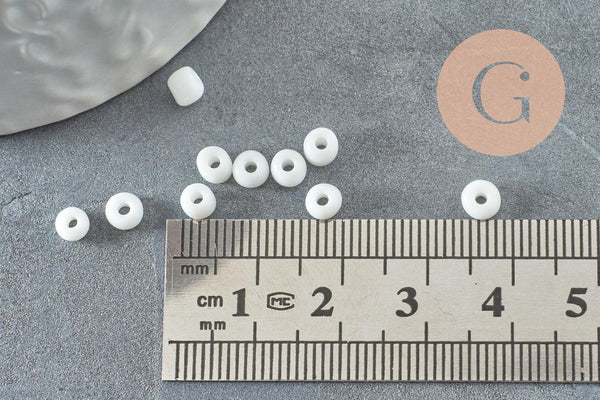 Grosses perles rocaille blanc 4mm, x 10Gr (G3819)