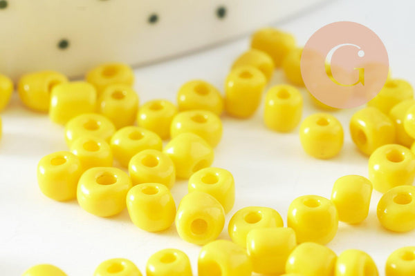 Grosses perles rocaille jaune 4mm, x10Gr (G0380)