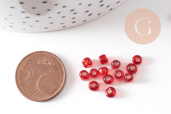 Grosses perles rocaille rouge transparente argent 4mm, x10gr (G3734)