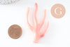 Pendentif Branche forme corail plastique rose 60mm, pendentif inspiré océan, x1 (G9749)
