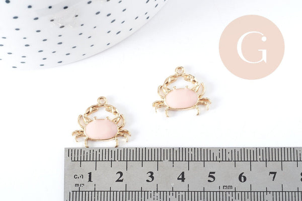 Pendentif Crabe zamac doré émail rose 15mm, x1 (G8991)