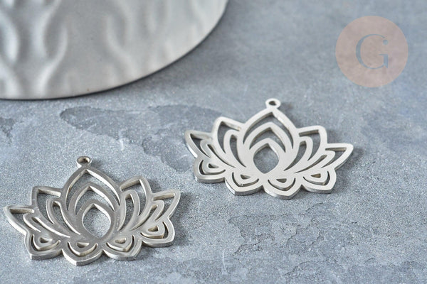 Pendentif Fleur de lotus acier 201 inoxydable argenté 27mm, x1 (G7862)