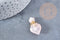 Pendentif bouteille parfum quartz rose naturel laiton 27mm, x1 (G8633)