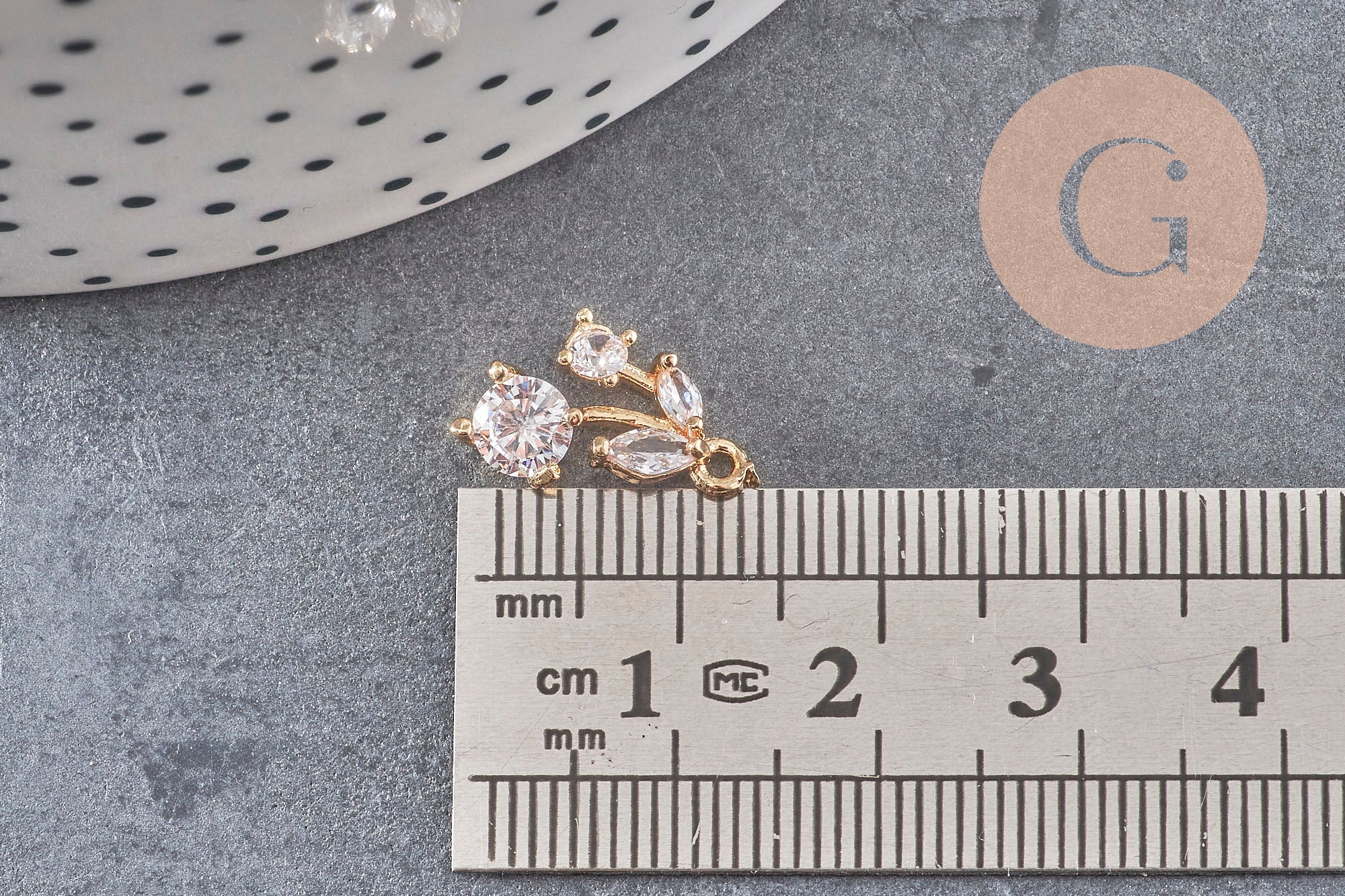 Pendentif cerise doré zircon blanc 14 mm, x1 (G7567)