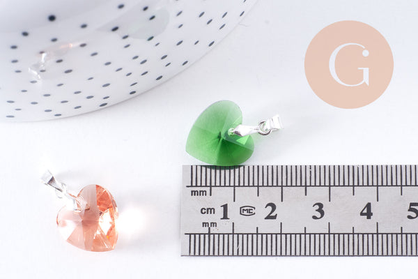 Pendentif coeur cristal coloré facetté fer argenté 19.5mm, x1 (G10656)