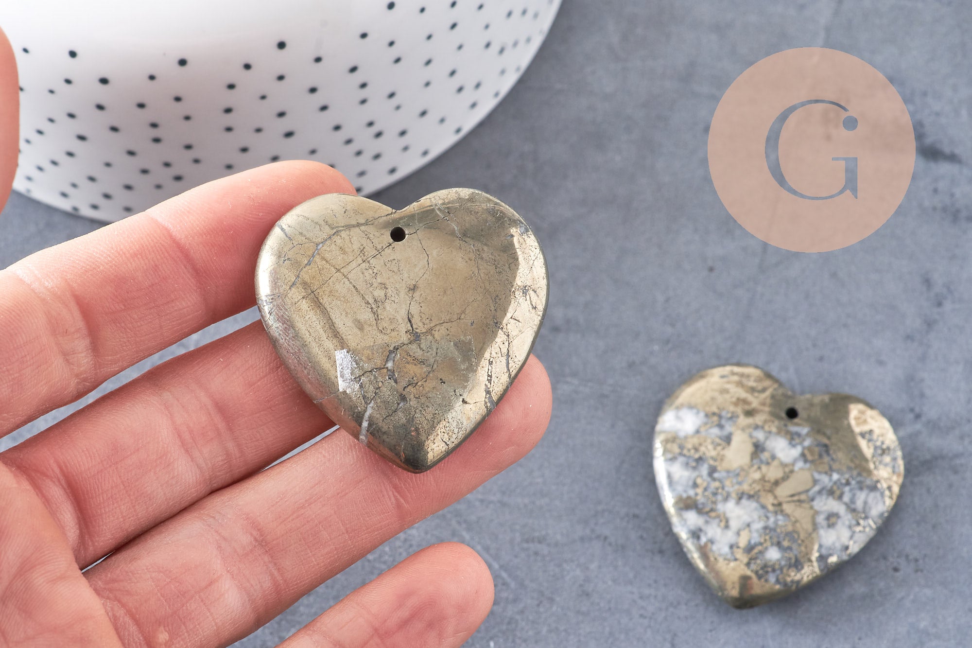 Pendentif coeur pyrite grise, fournitures créatives, pendentif goutte, pyrite naturelle,pierre naturelle,40x40mm, x1 G3084