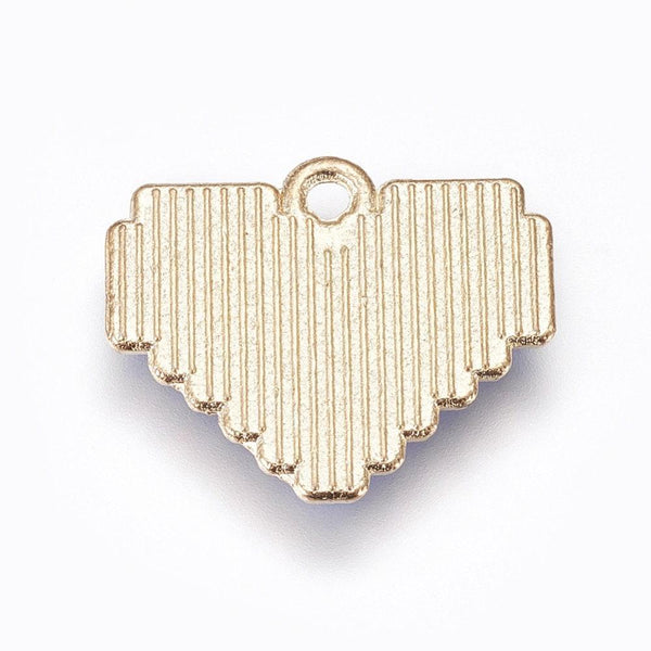 Pendentif coeur zamac doré émail blanc nacré,15x18mm, x1 (G8897)