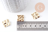 Pendentif connecteur carré froissé laiton doré 24K 13.5mm, x2 (G10378)