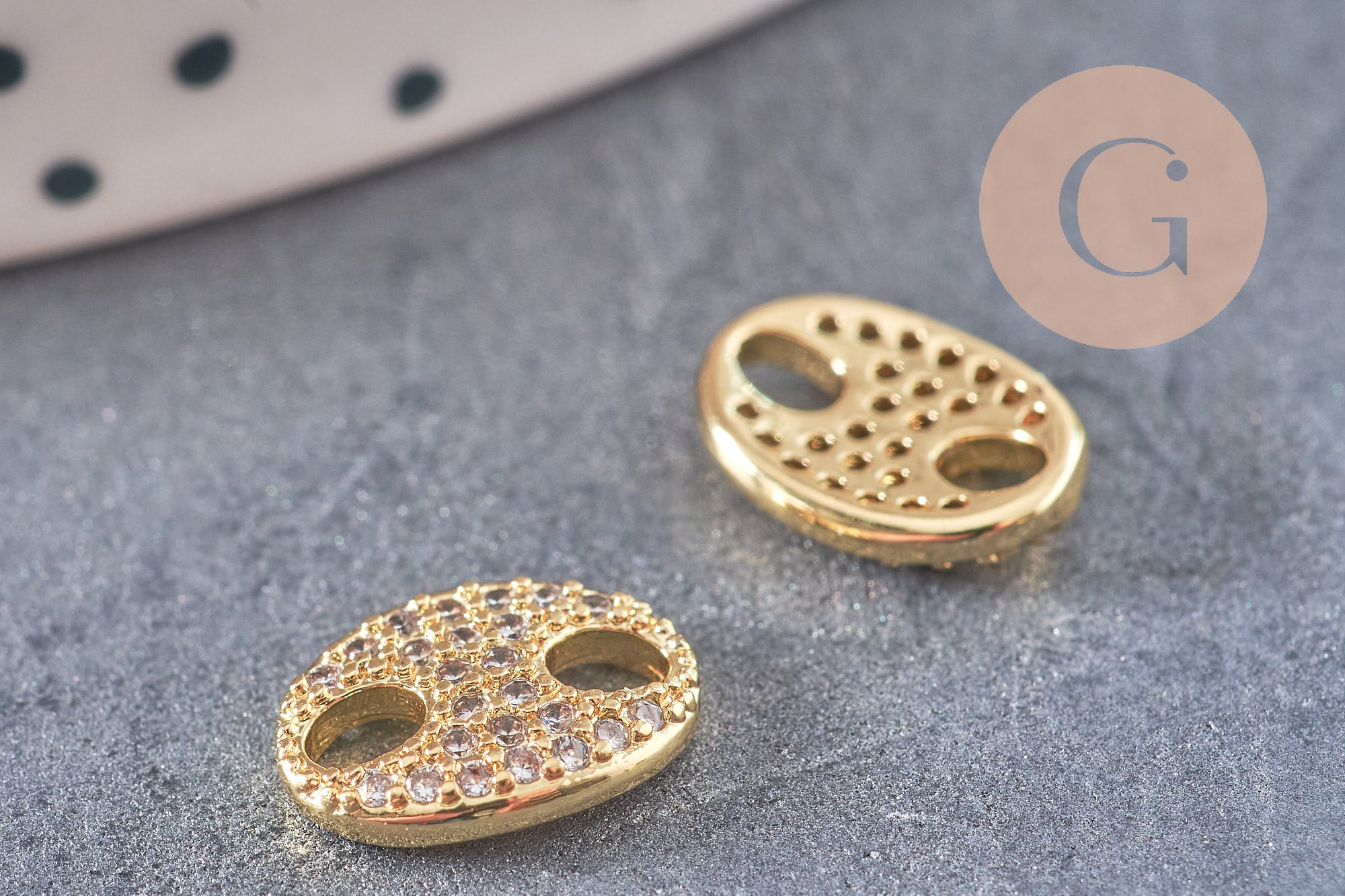 Pendentif connecteur ovale laiton doré 18k cristal 10.5mm, x1 (G5241)