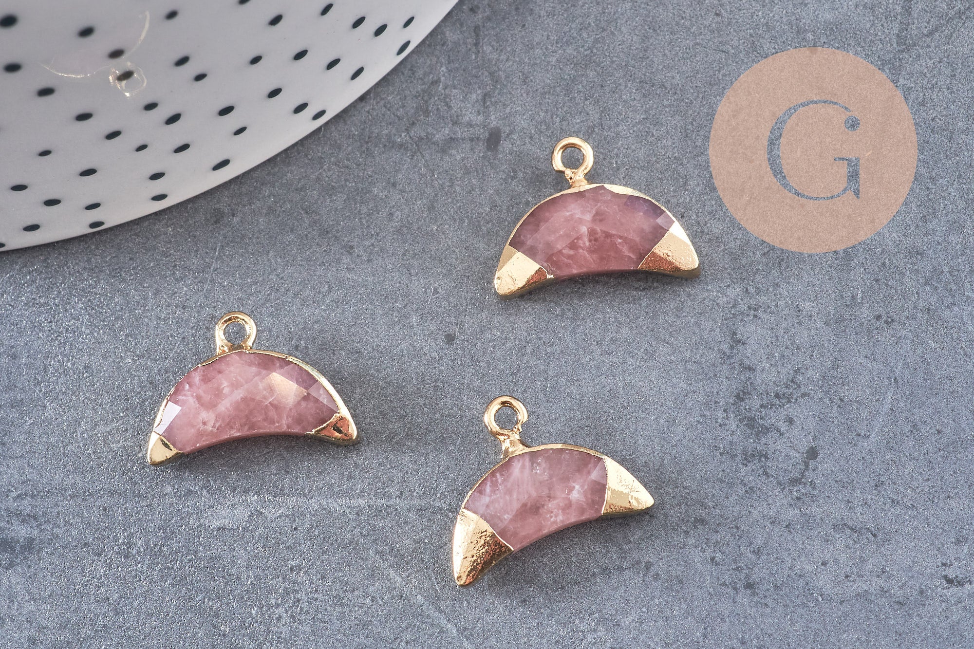 Pendentif croissant lune quartz fraise doré,lune quartz,pendentif pierre,quartz fraise naturel,18mm x1 (G0829)