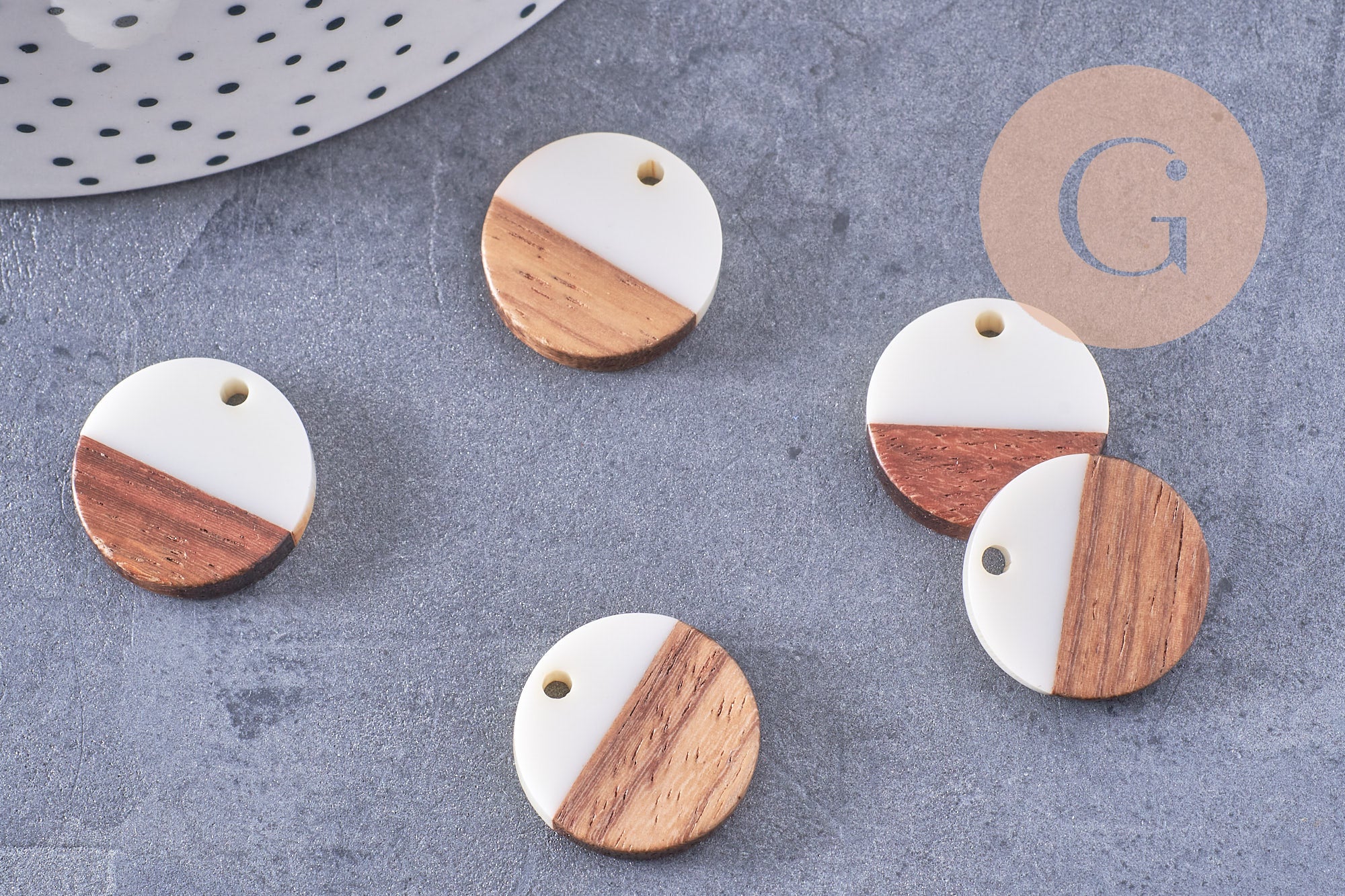 Pendentif disque bois résine blanche 18mm, x5 (G0330)