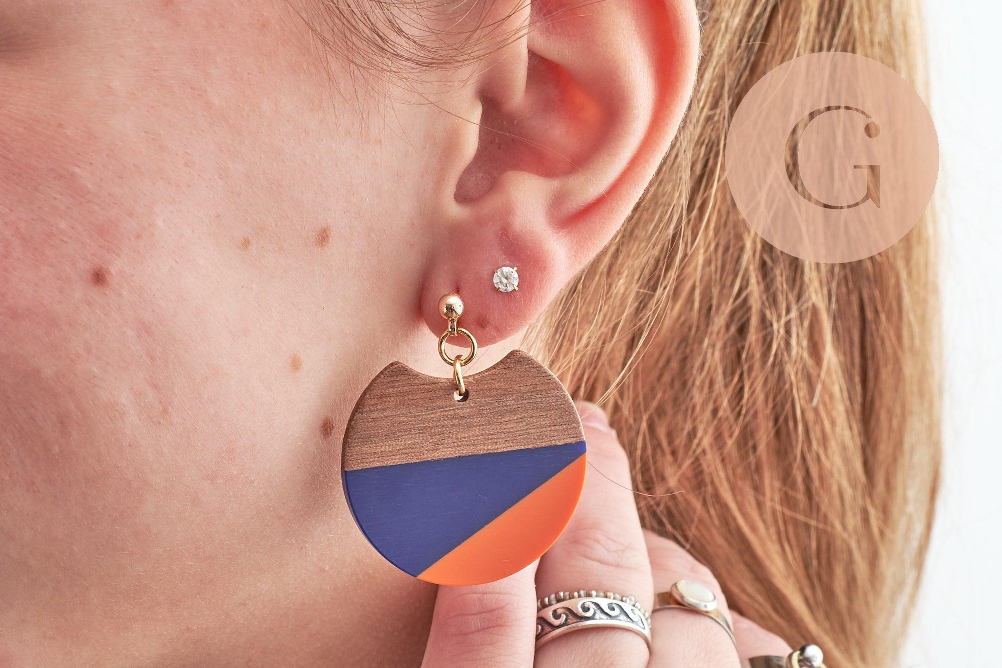 Pendentif disque en bois de noyer résine bleus et orange 37mm, x2 (G9849)