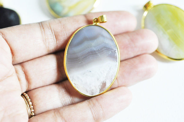 Pendentif doré agate colorée naturelle35-56mm, x1 G1591