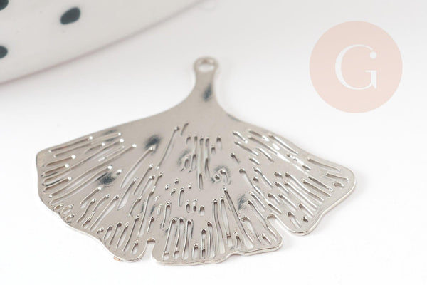 Pendentif estampe filigrane feuille gingko laiton argenté, Pendentif très fin et léger, 25x22mm x2 (G3700)
