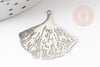 Pendentif estampe filigrane feuille gingko laiton argenté, Pendentif très fin et léger, 25x22mm x2 (G3700)