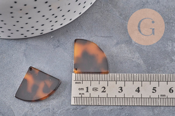 Pendentif éventail marron acétate,perle acétate,connecteur plastique,21.5mm, x2 (G1479)