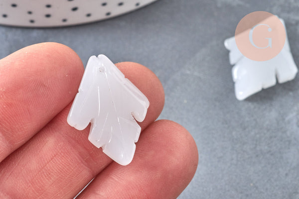 Pendentif feuille verre blanc, 26mm ,pendentif verre , x1 (G6821)