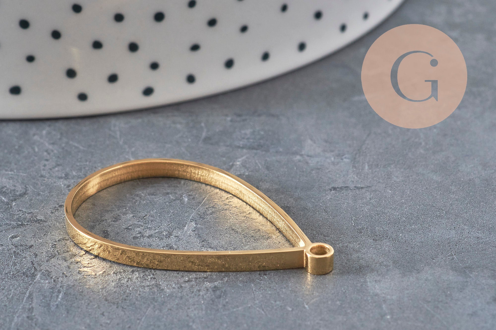 34mm Gold Plated 304 Stainless Steel Open-back Teardrop Pendant, x1 (G11248)