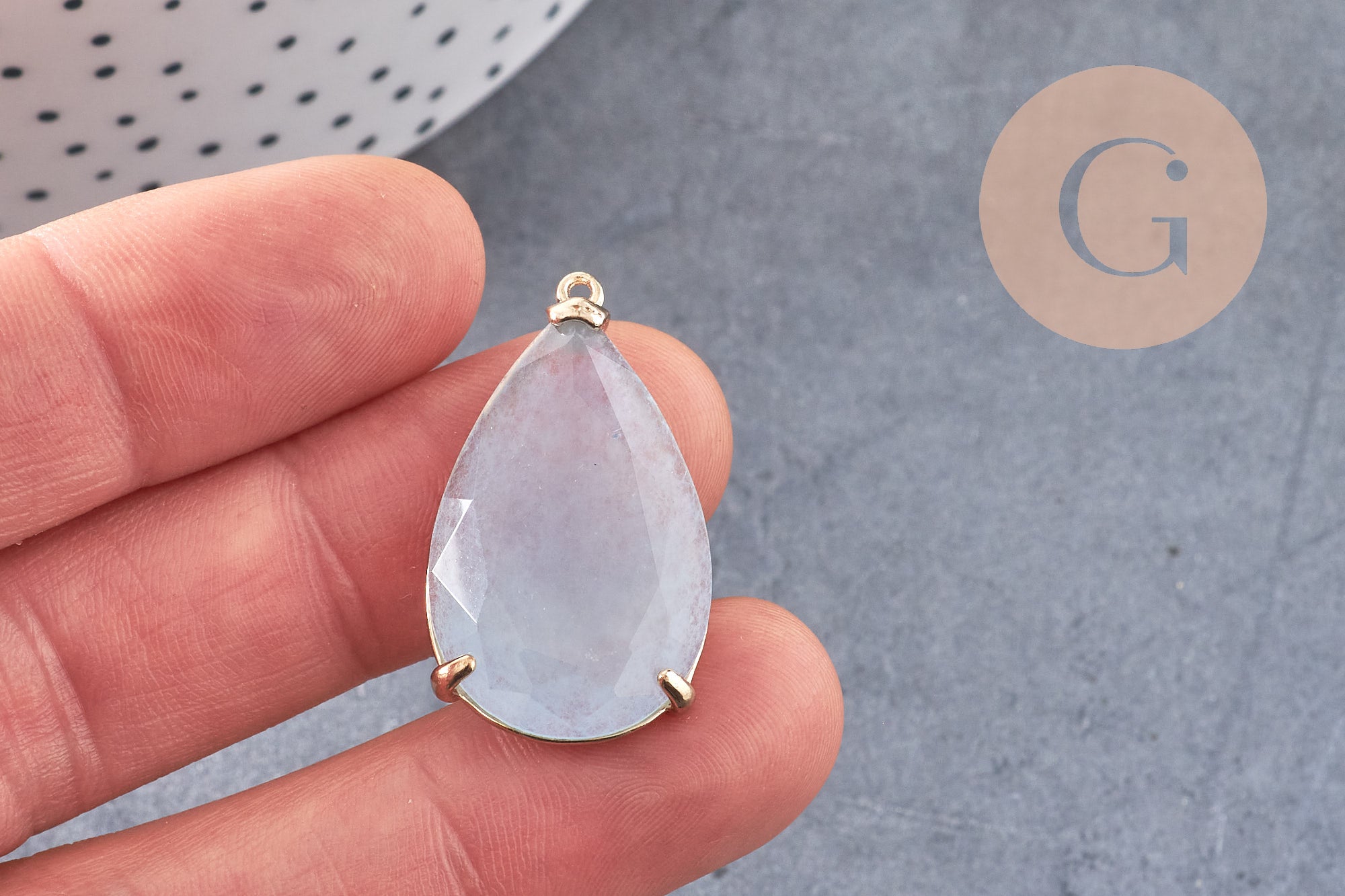 Pendentif goutte agate bleu clair support doré, pendentif pierre,agate naturelle, agate bleue,création bijoux, pierre naturelle, 32mm, x1 G3058