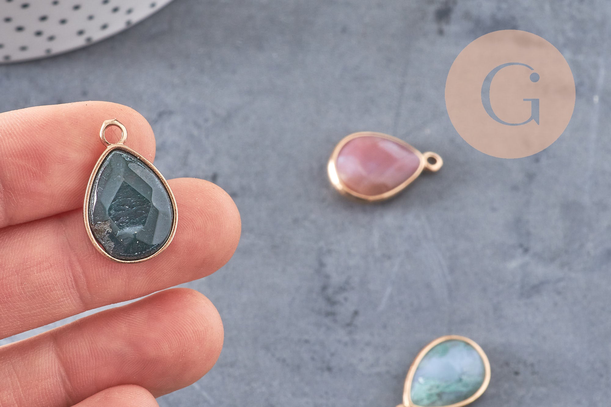 Pendentif goutte agate verte naturelle 23mm, x1 (G0491)