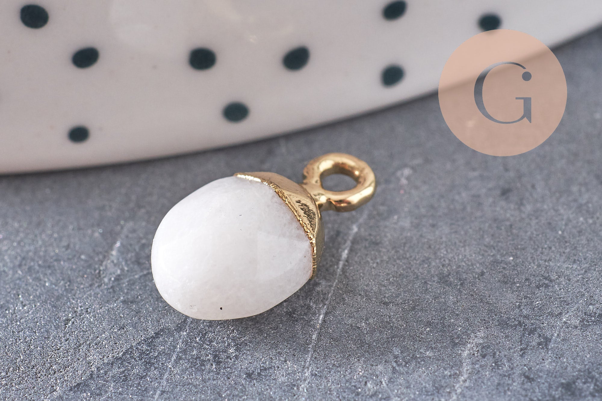 Pendentif goutte jade blanc naturel 14mm, x1 (G3721)