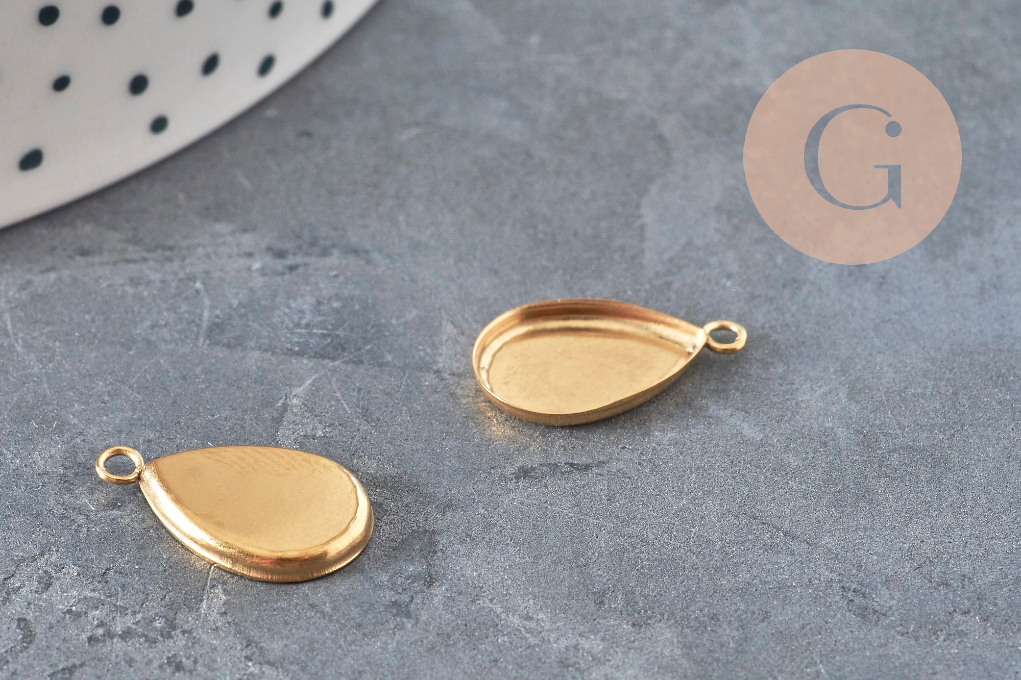 Teardrop pendant cabochon setting, IP gold plated 304 stainless steel 14x9mm, x1 (G11218)