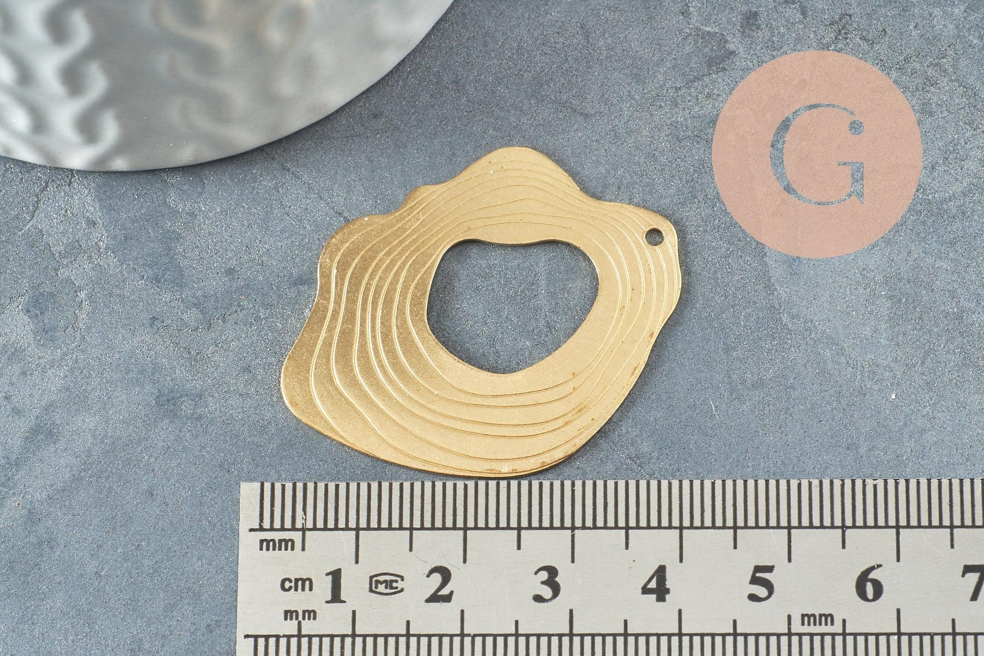 Pendentif laiton doré ovale vague striée 41mm, x2 (G4682)
