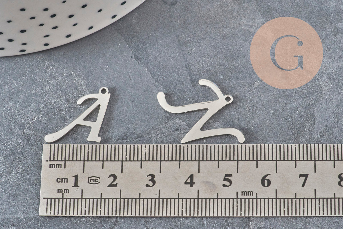 Pendentif lettre initiale acier inoxydable platine 20.5mm, x1 (G11374)