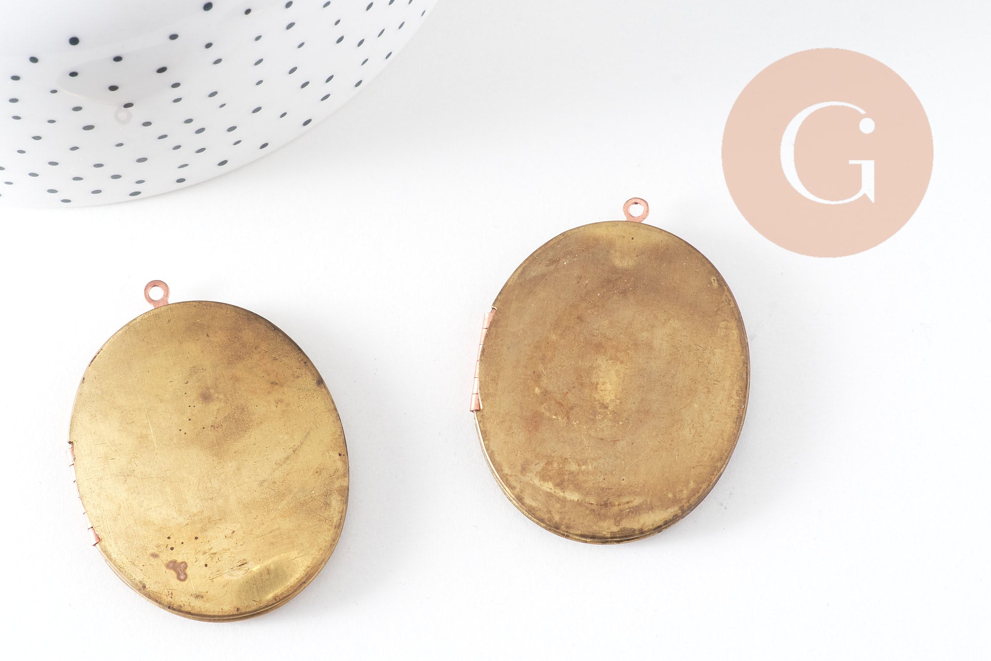Pendentif locket medaillon laiton brut médaillon Vintage, création collier, 48mm, x1 (G1284)