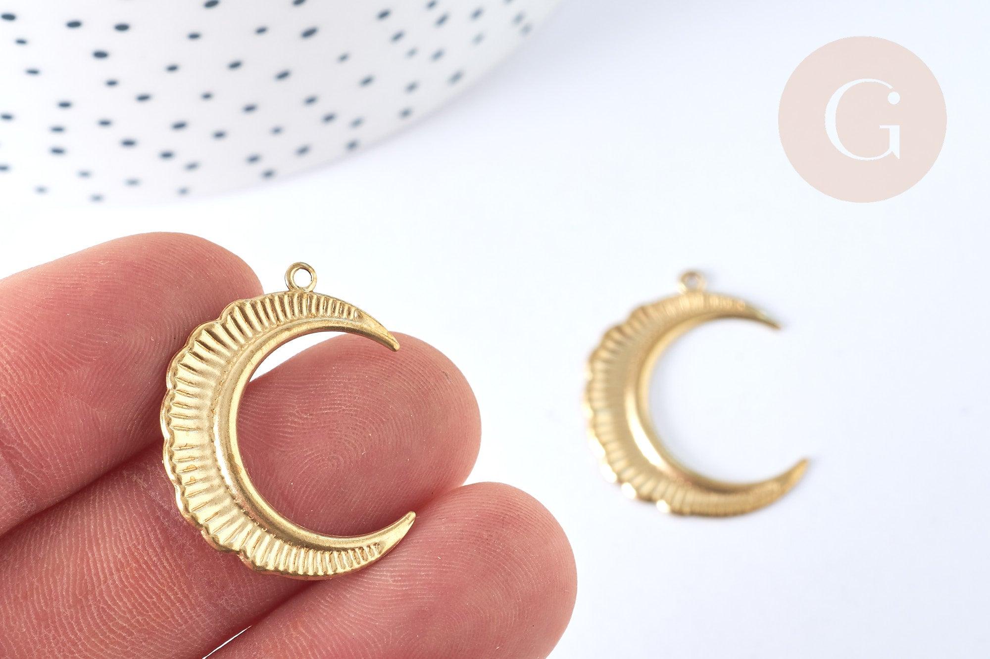 Pendentif lune étoiles laiton brut 27mm, fournitures bijoux laiton brut, x2 (G6915)